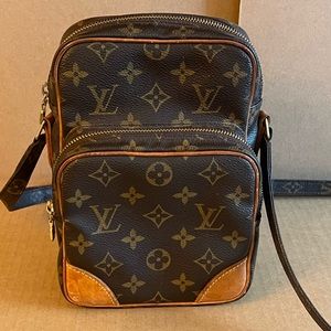 Louis Vuitton Cross Body